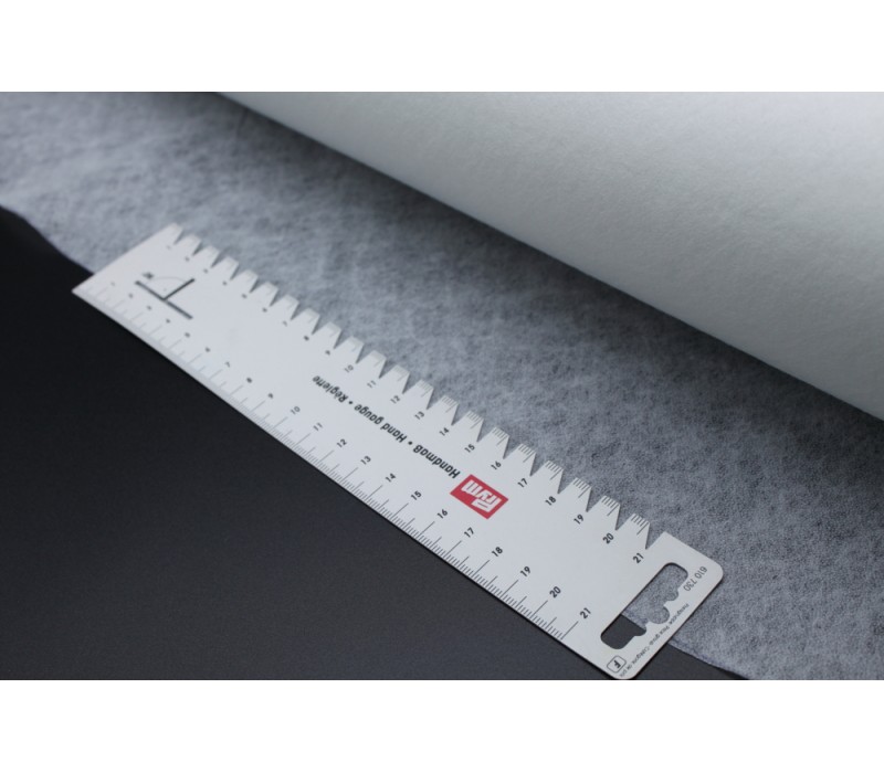 Fusible Interlining F220/304, lightweight interfacing for cottons etc.